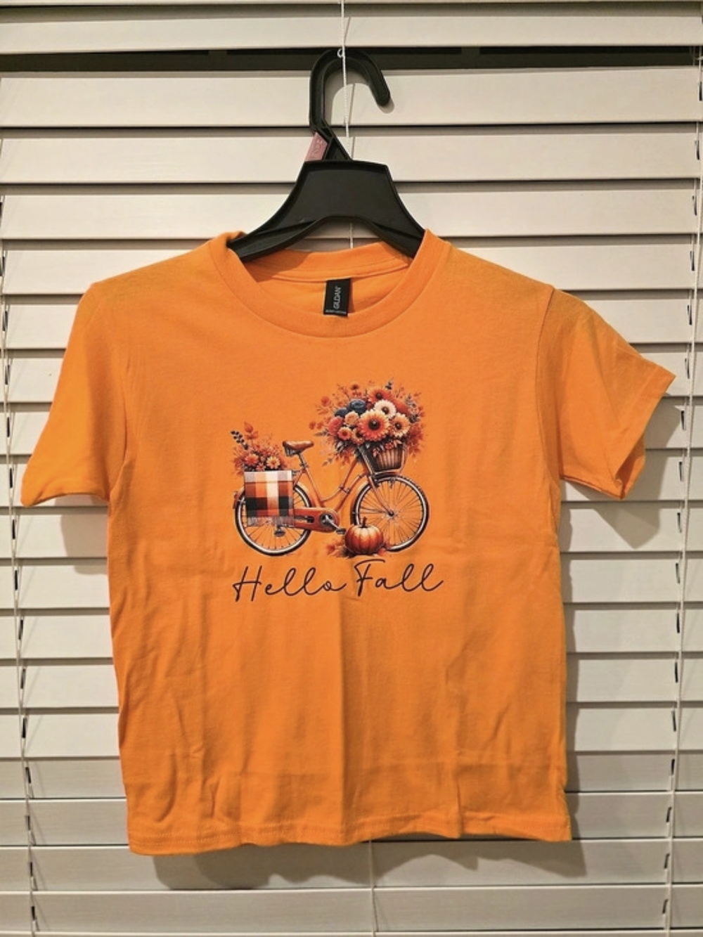 Gildan Graphic Tee in Orange
